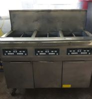 Friteuse a gaz 3 cuves d'occasion