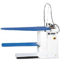 Table à repasser aspirante avec fer incorporé