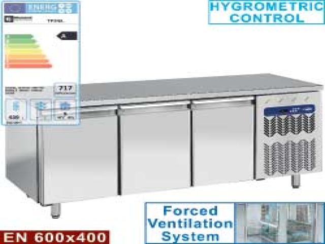 Table frigorifique, ventilée, 3 portes EN 600x400